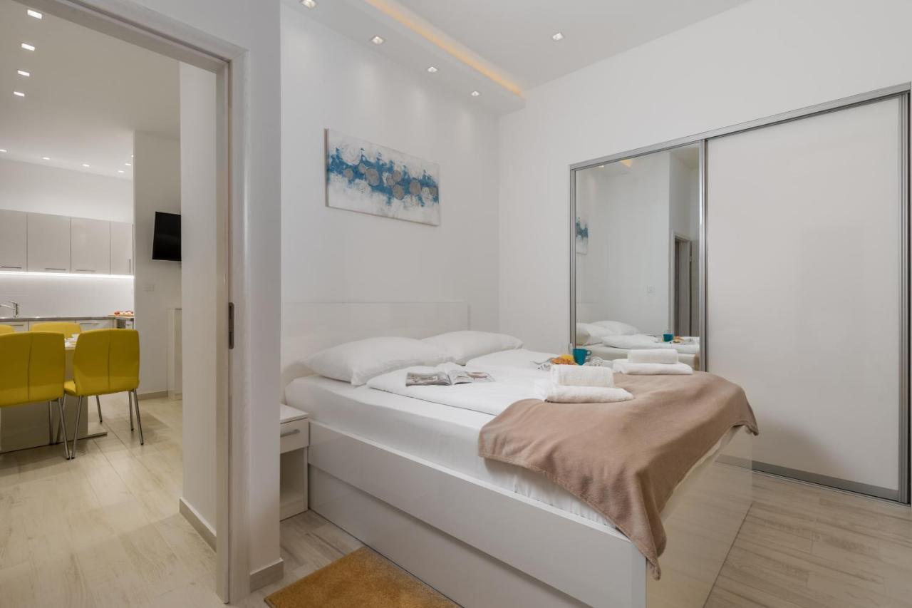 Lux Apartments Rijeka Extérieur photo