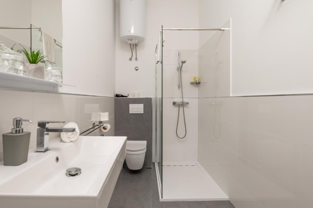 Lux Apartments Rijeka Extérieur photo