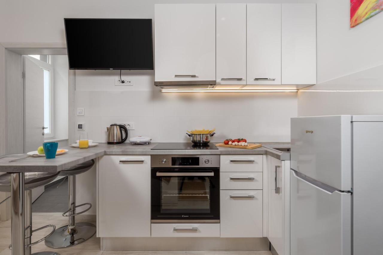 Lux Apartments Rijeka Extérieur photo